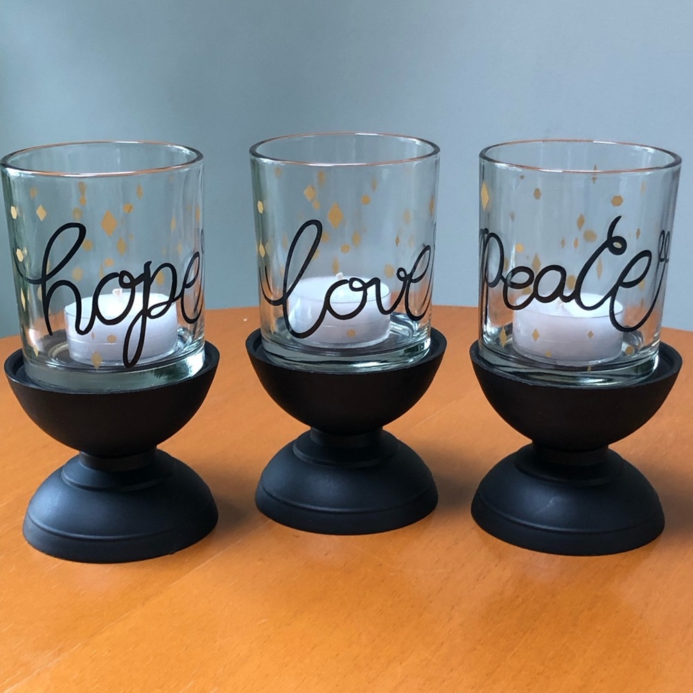 Candle holders with pedestals